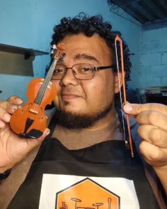Jasson Mendoza | Instrumentos Miniatura SV El Salvador