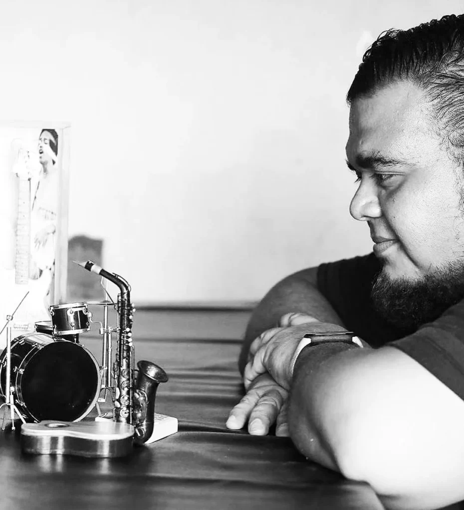 Jasson Mendoza | Instrumentos Miniatura SV El Salvador