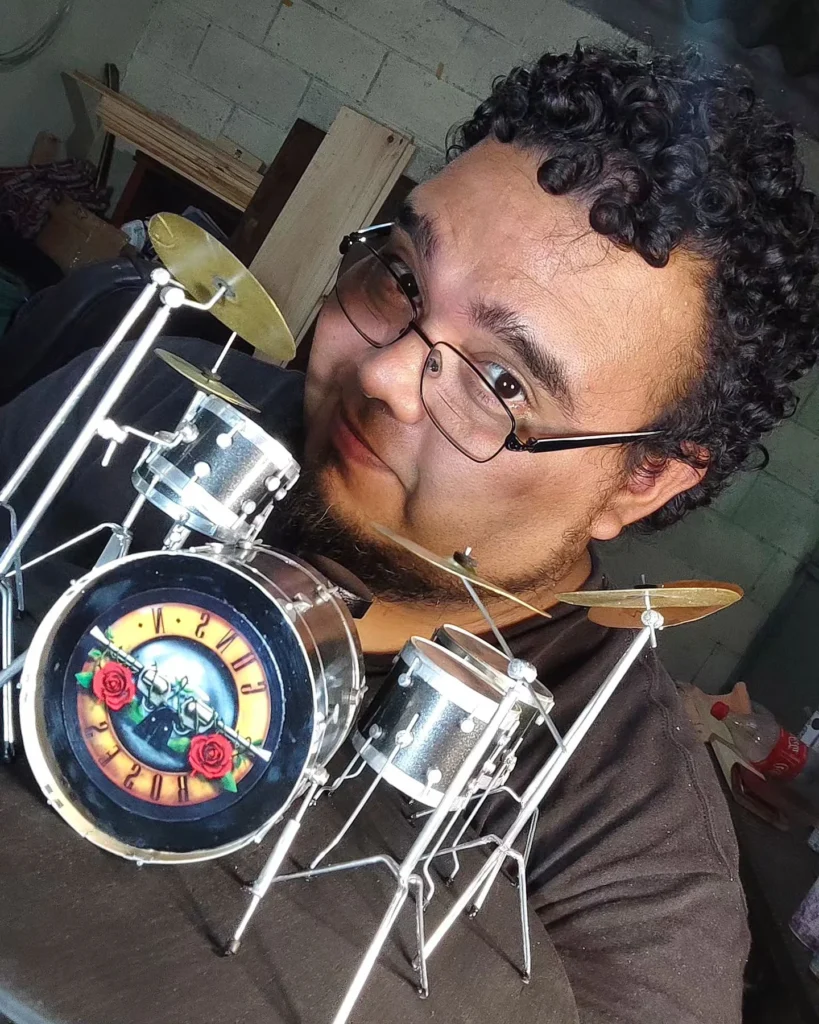 Jasson Mendoza | Instrumentos Miniatura SV El Salvador